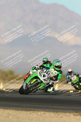 media/Dec-07-2024-CVMA (Sat) [[21c5f1ef85]]/Race 12-Supersport Middleweight/